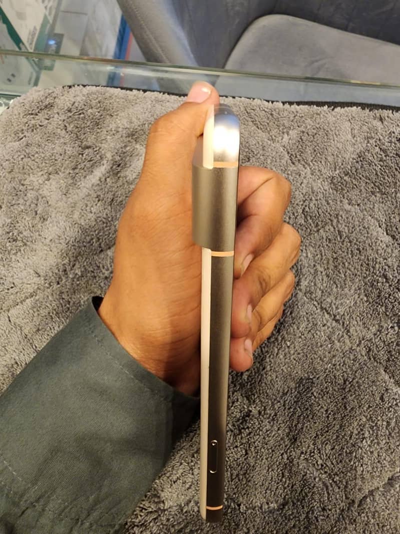 Google Pixel 8 8/128 4