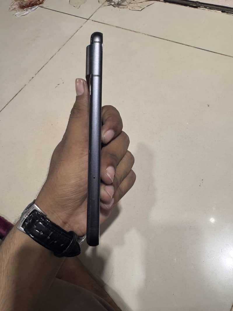 Google Pixel 8 3
