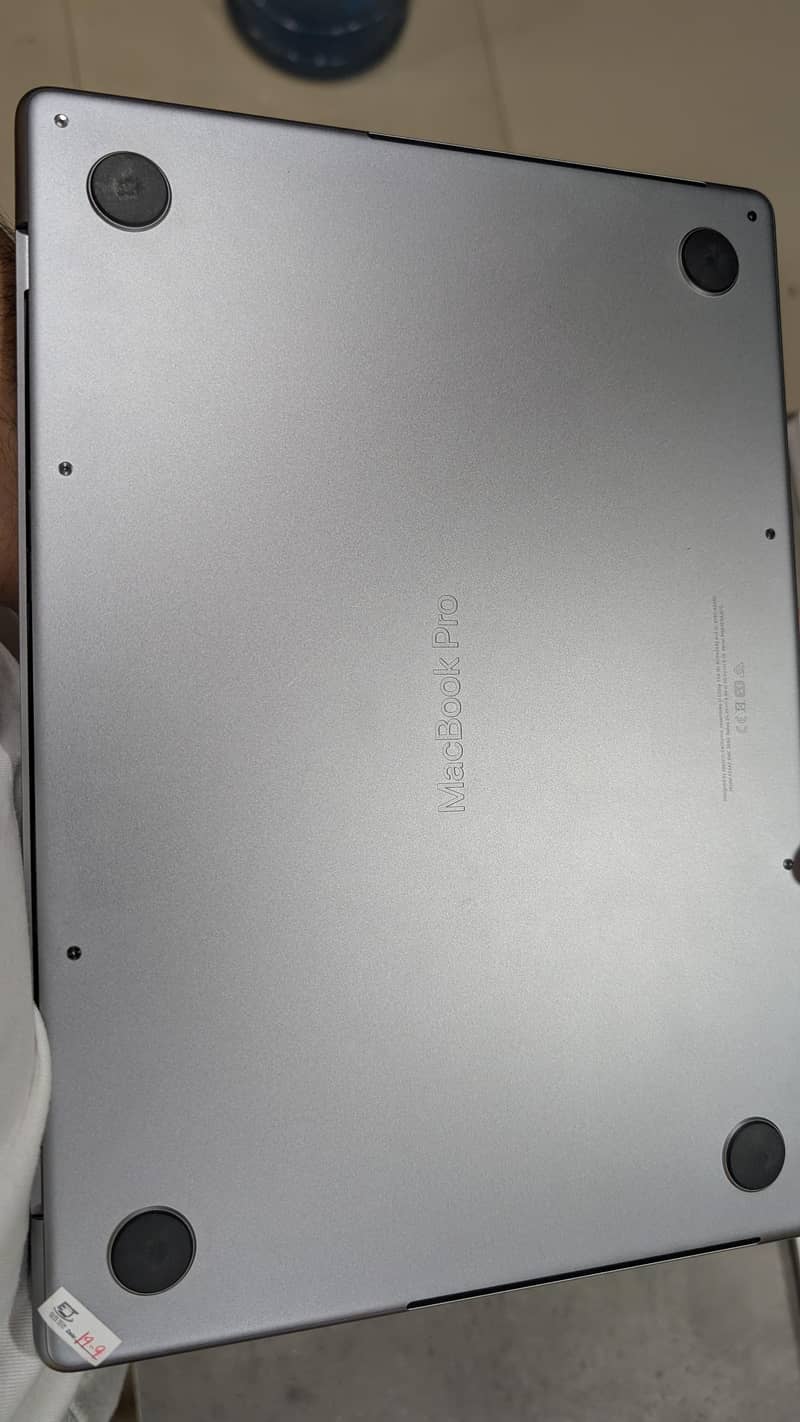 MacBook M1 Pro Chip 6