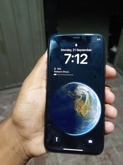 Apple iPhone X.  0301. . 93.60. 600