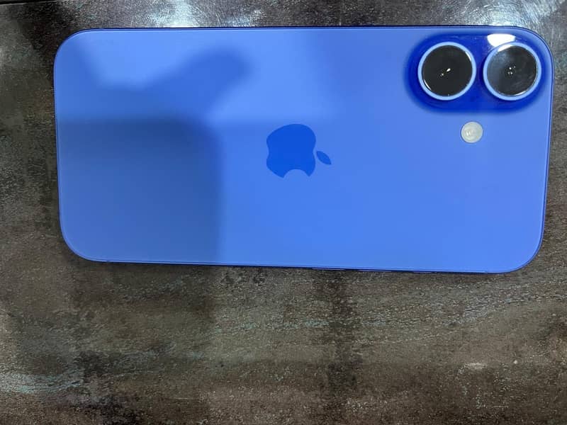 Apple iPhone 16 1