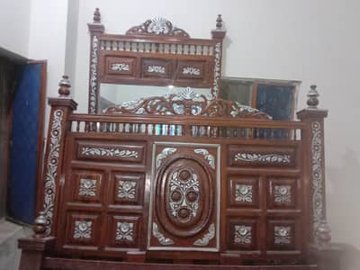 bed and dressing table for sale