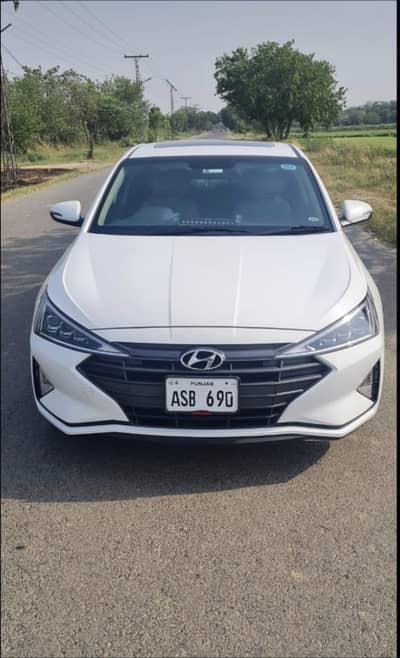 Hyundai Elantra 2024 White