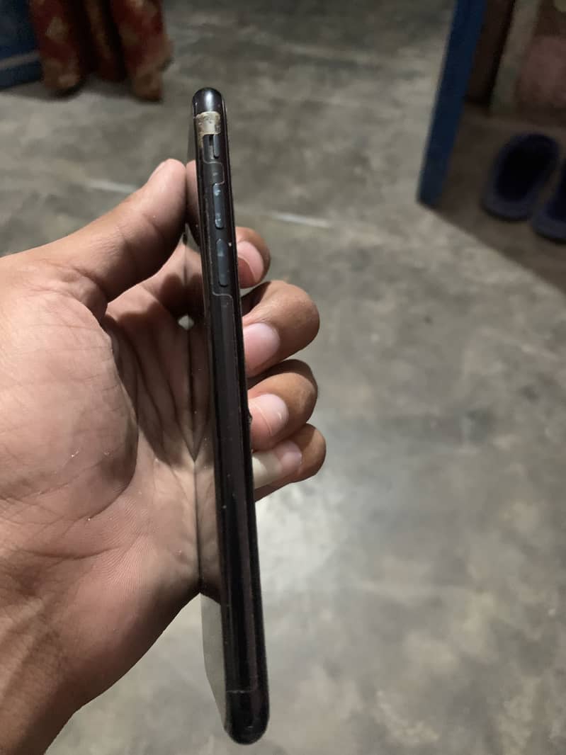 Apple iPhone SE 6