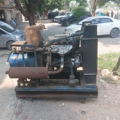 deisl genratr 12kw 3face achi halt me h condition ok h with 100ah betr