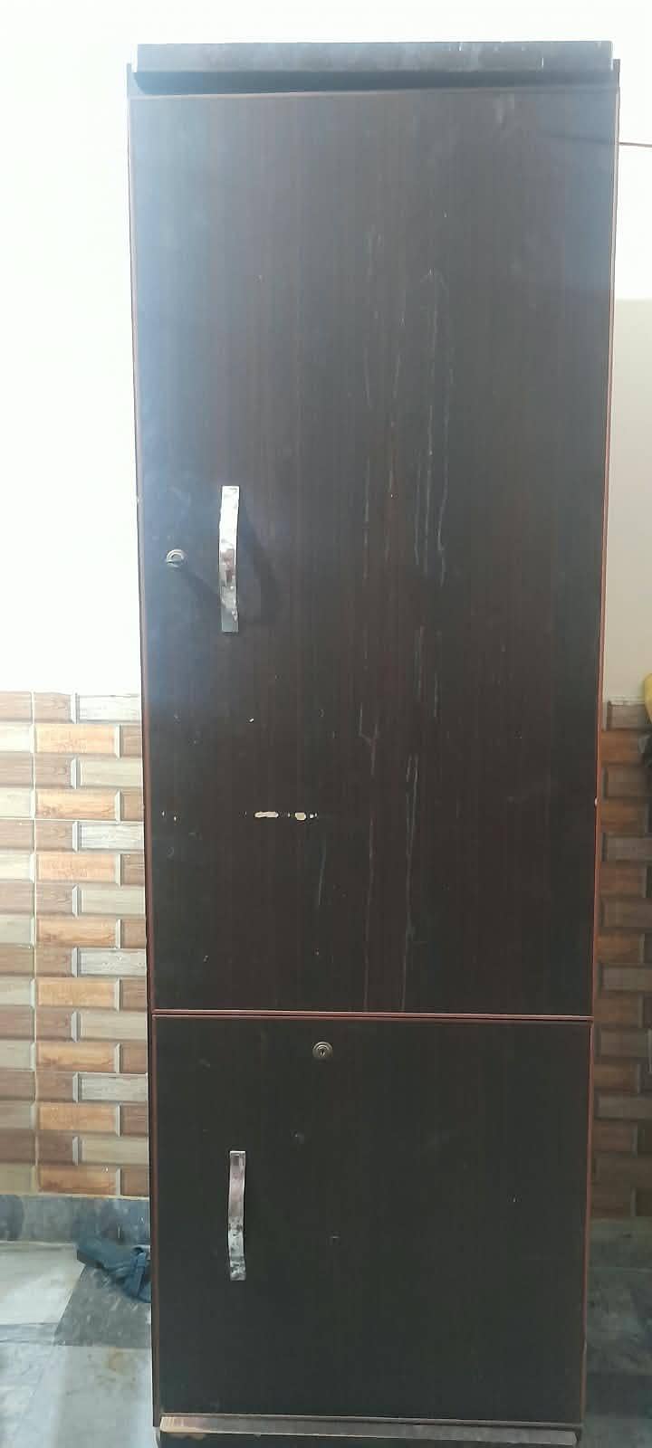 wardrob 0
