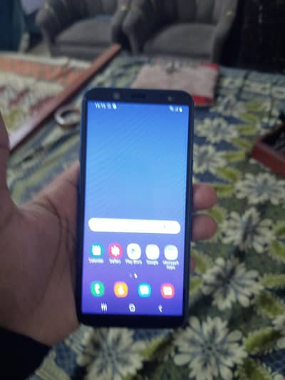 Samsung Mobile J6