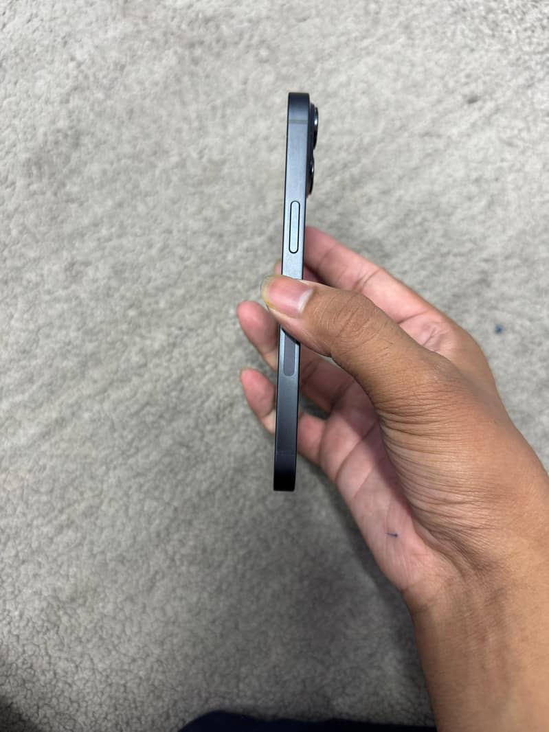 Apple iPhone 14 2