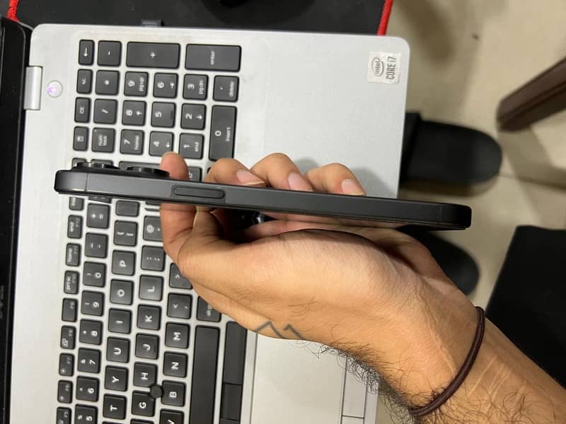 Apple iPhone 15 Pro Max 1