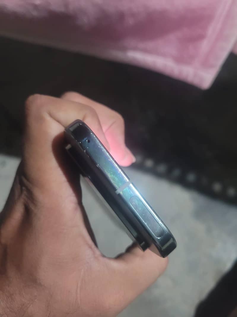 Google Pixel 9 Pro 3