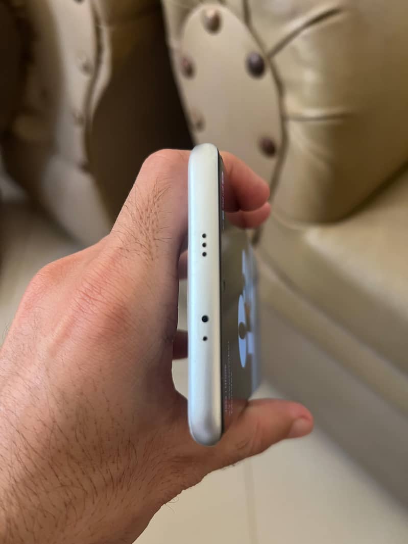 Xiaomi Redmi Note 15 7