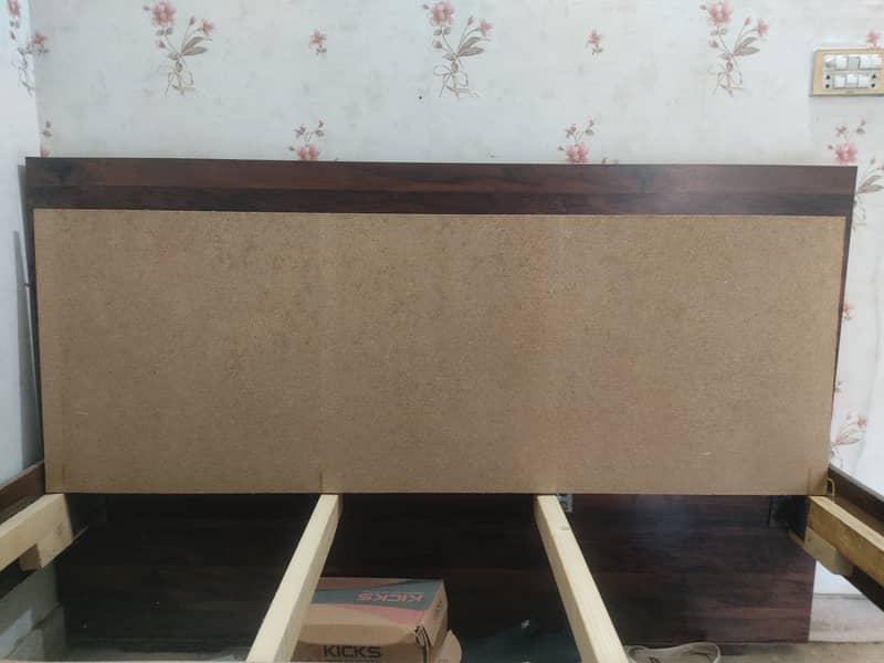 Double bed 8