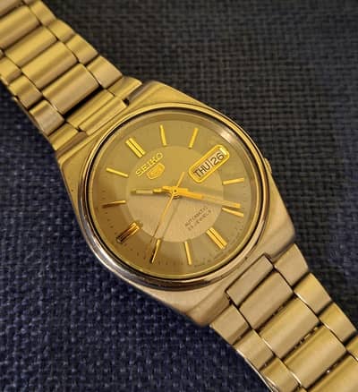 Seiko 5 23 jewels watch