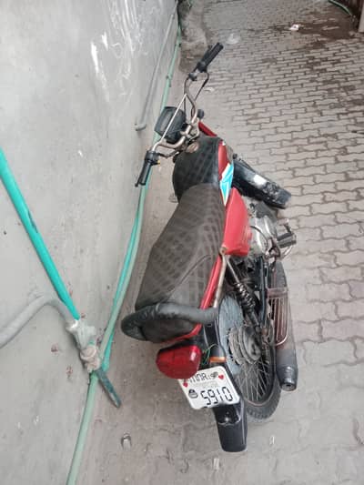 Racer 70 bike
