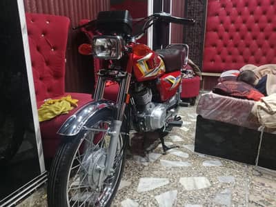 Honda CG125 2025