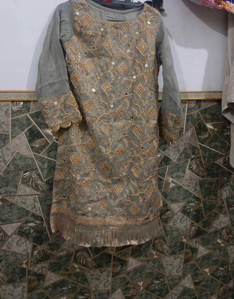 low pric preloved dres 10