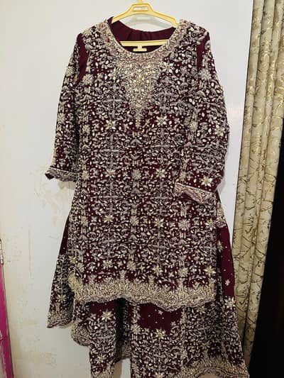 bridal dress with jewellery
