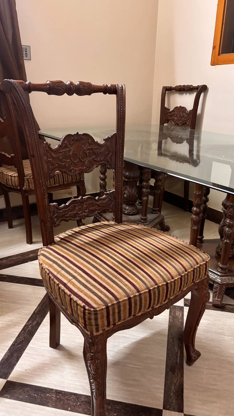 Dining Table 6 Chairs 1