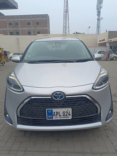 Toyota Sienta 2018