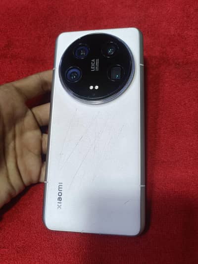 Xiaomi 14 Ultra PTA approvedl 16/512 GB with charger 120w