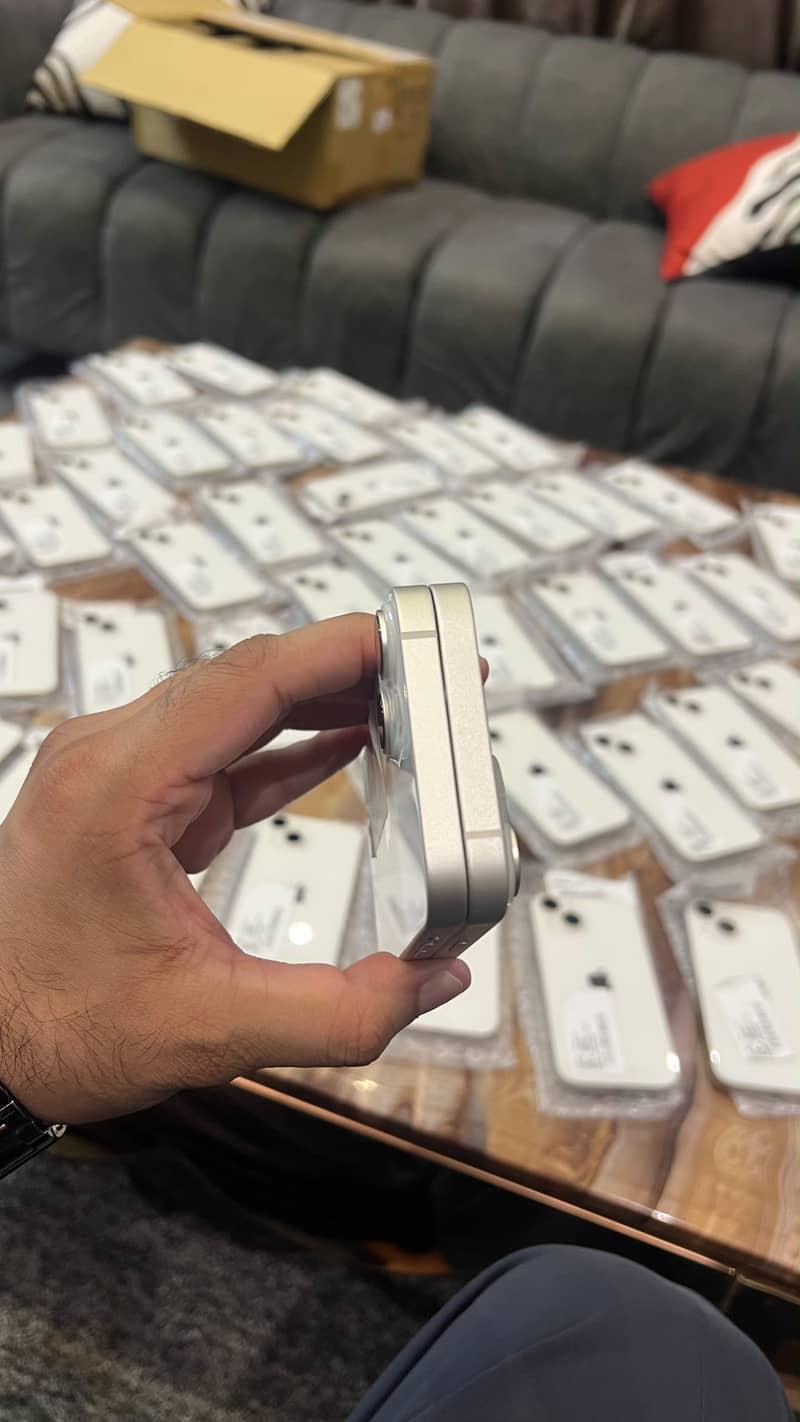 Apple iPhone 14 2