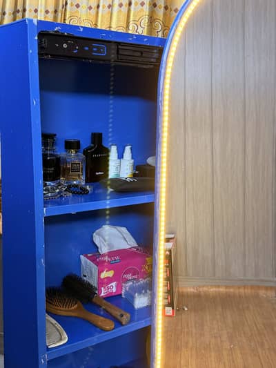 full length mirror with back almirah