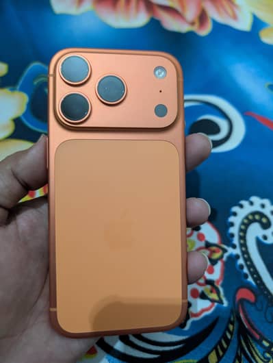Apple iPhone 17 Pro jv