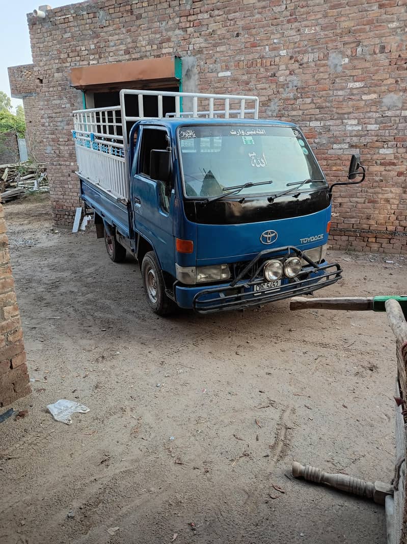 Toyota dyna 2