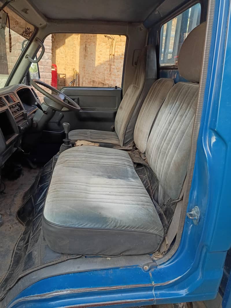 Toyota dyna 5