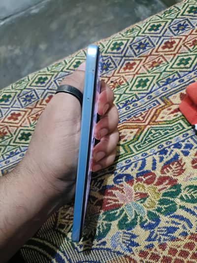 OPPO A60
