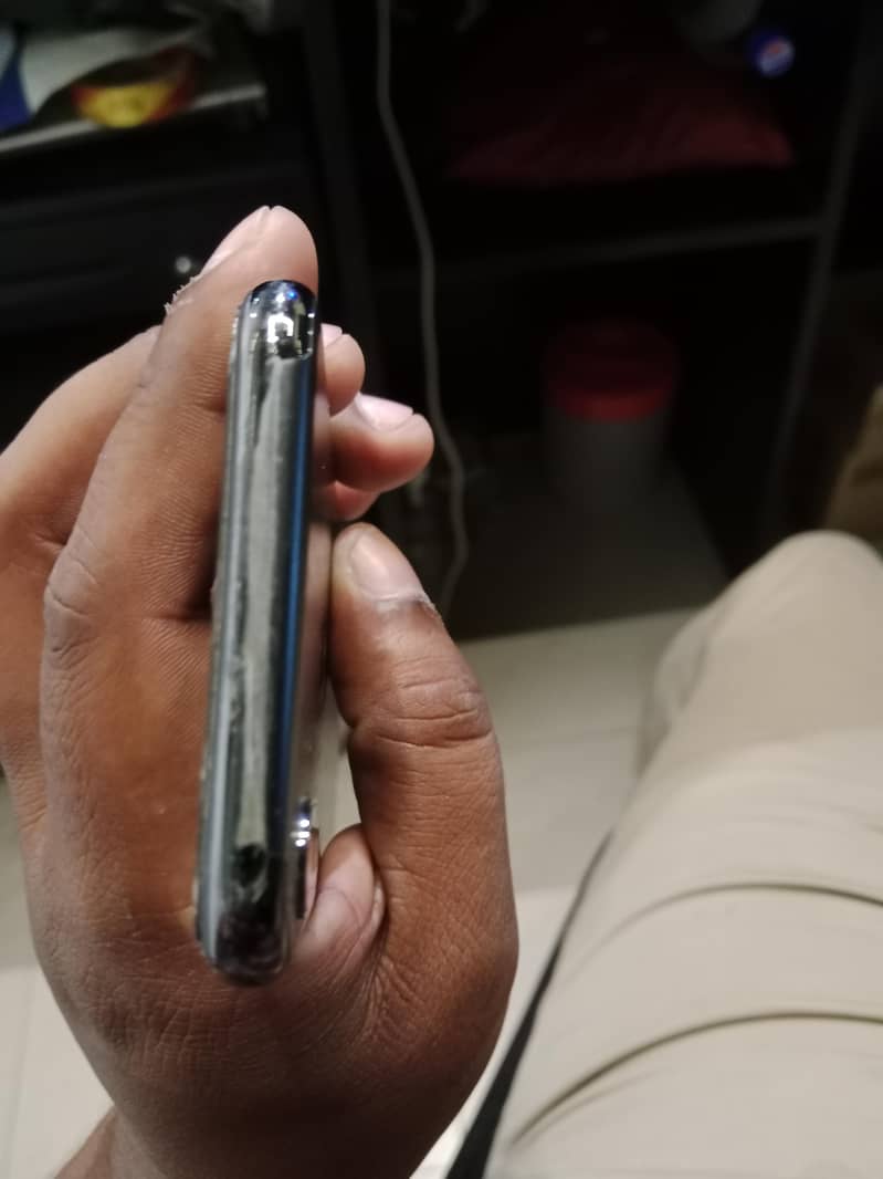 Apple iPhone X 1