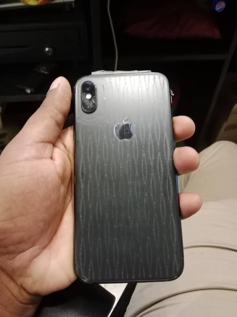 Apple iPhone X 4