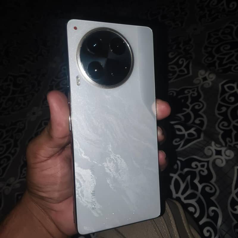 camon 30 0