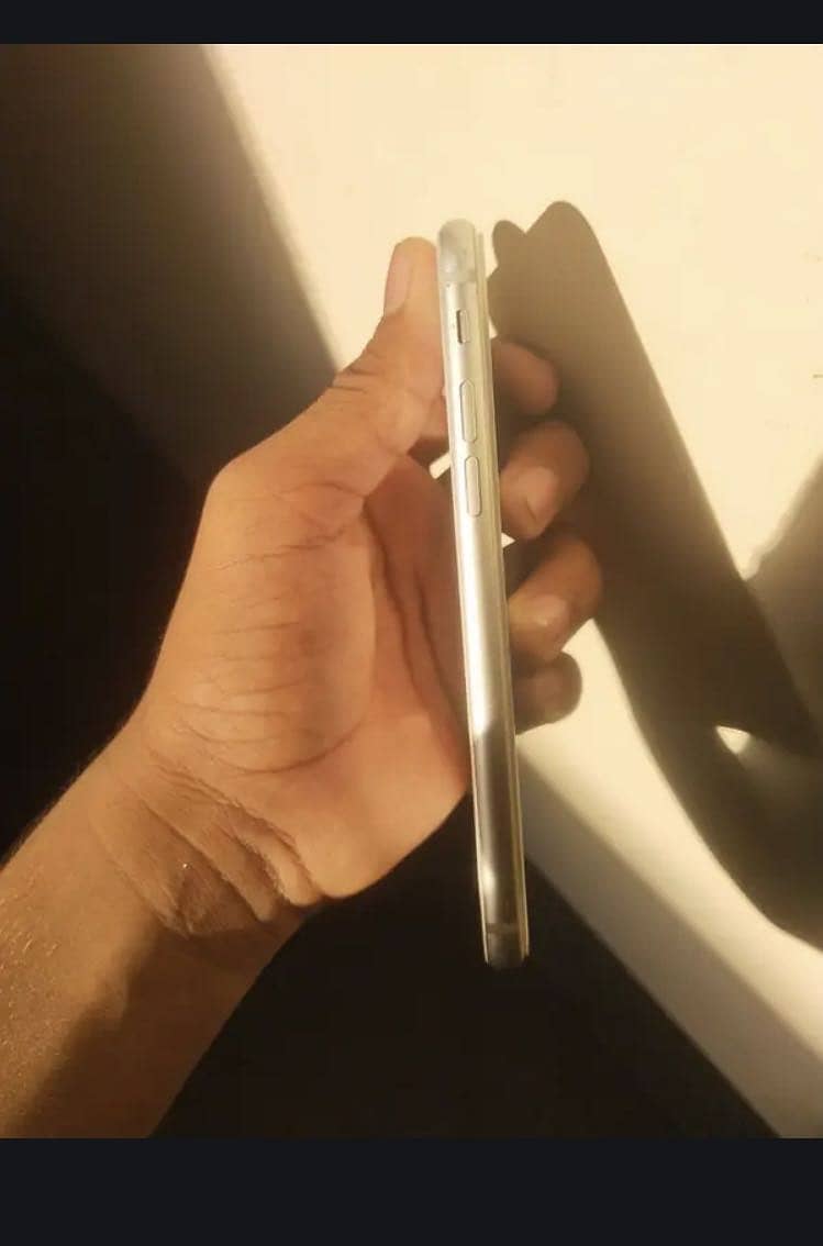 Apple iPhone 8 2