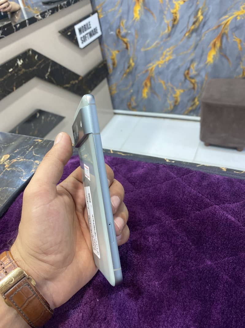 Google Pixel 8 1