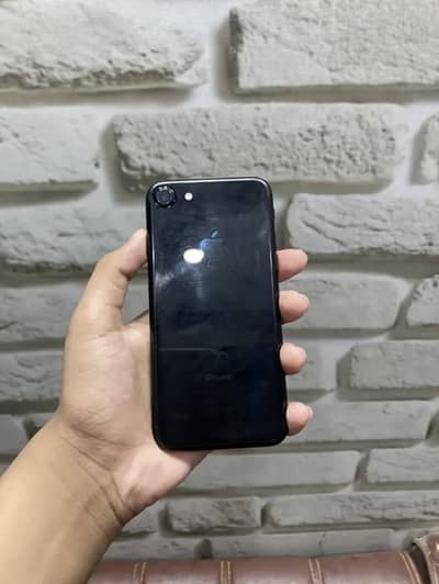 Apple iPhone 7