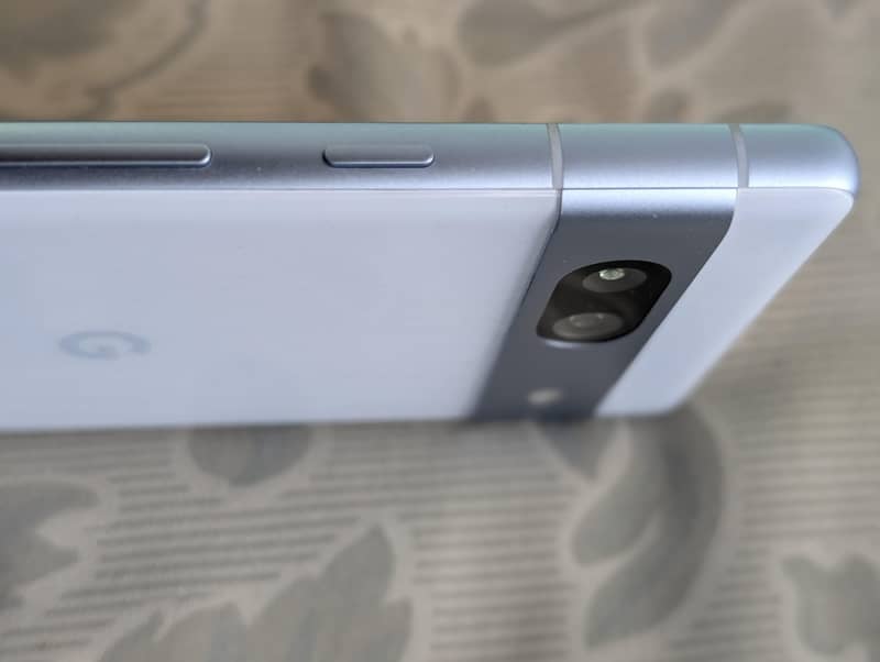 Google Pixel 7a 5