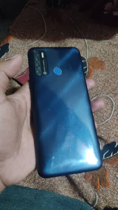 Tecno Pouvoir 4
