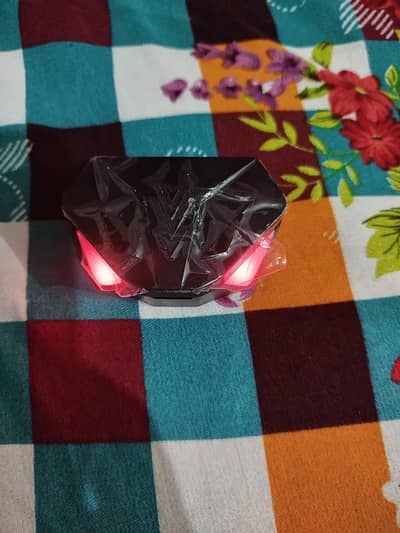 wireless earphones / Bluetooth earbuds