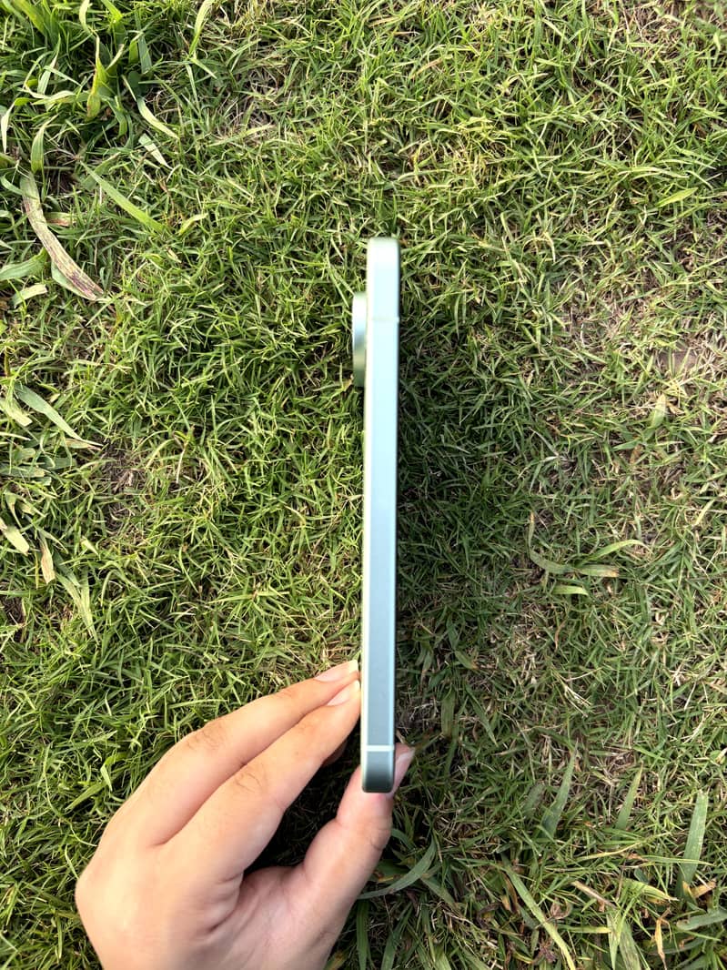 Google Pixel 9 4
