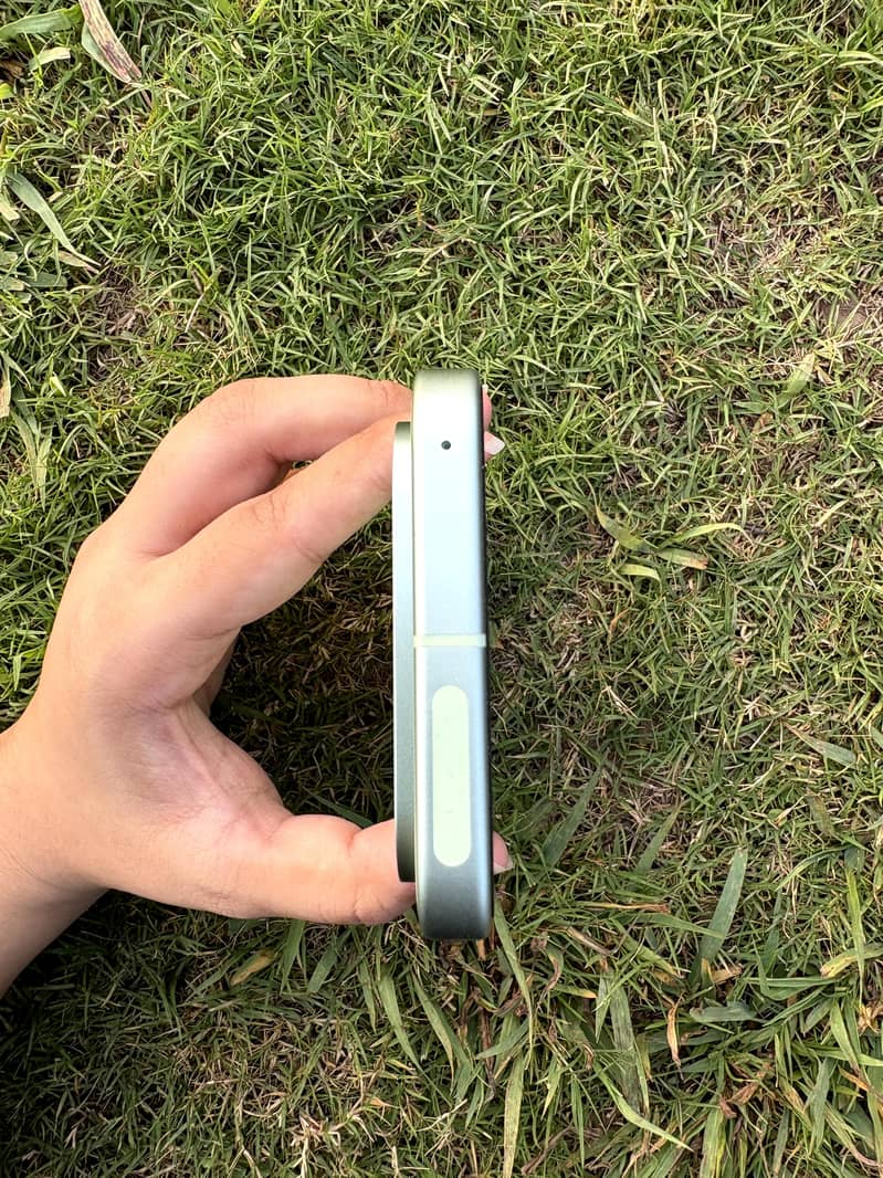 Google Pixel 9 5