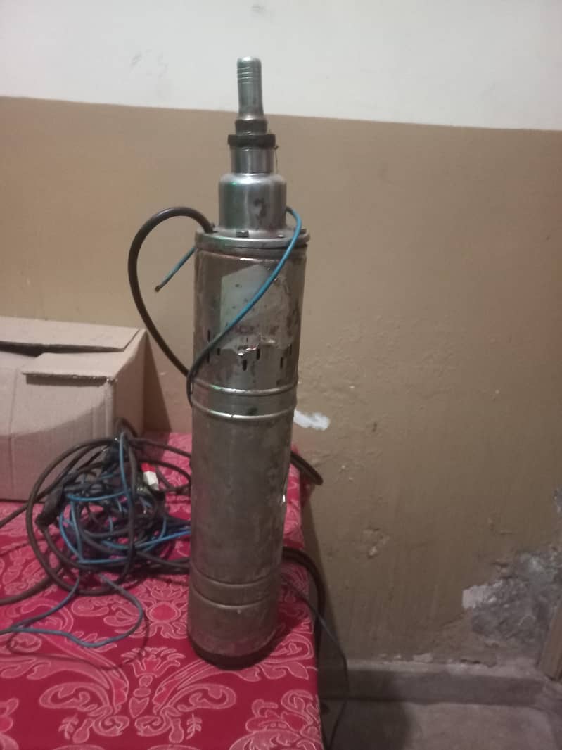 submersible pump 1