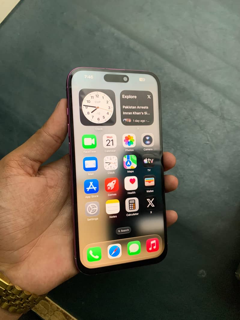 Apple iPhone 16 Plus 1