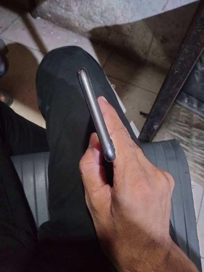 Apple iPhone 8 4
