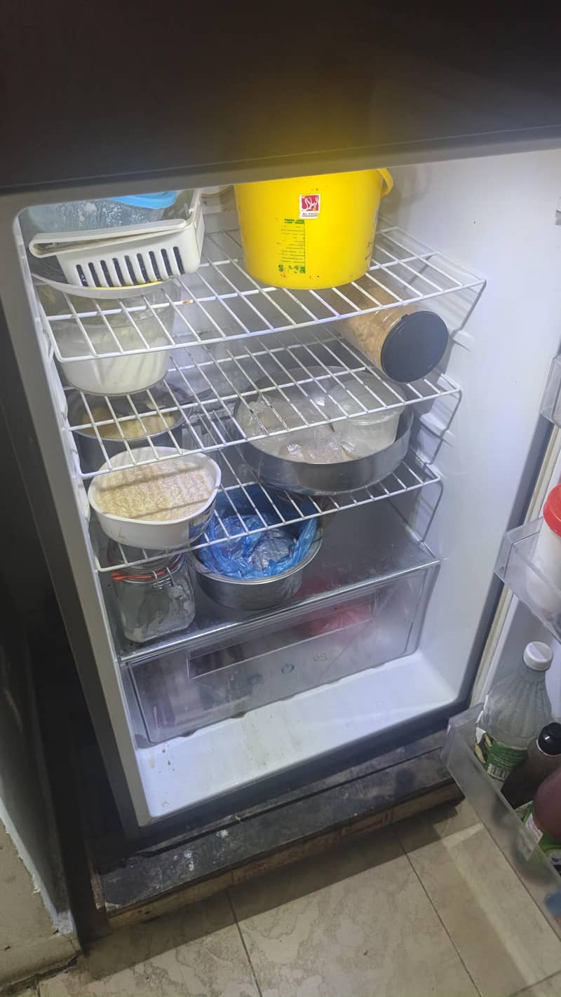 refrigerator 4