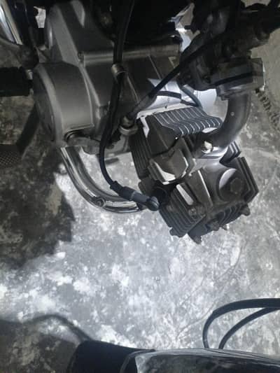 Honda 70 for sale condition 10 by 8  hai j