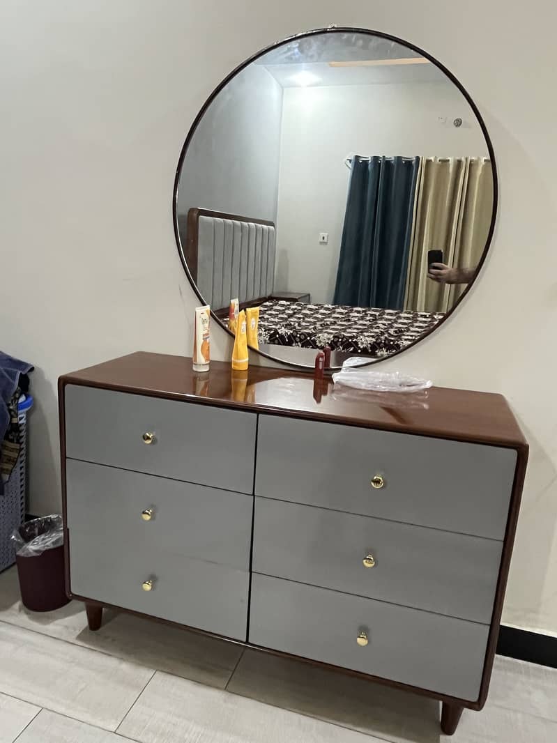 King size bed full set 0