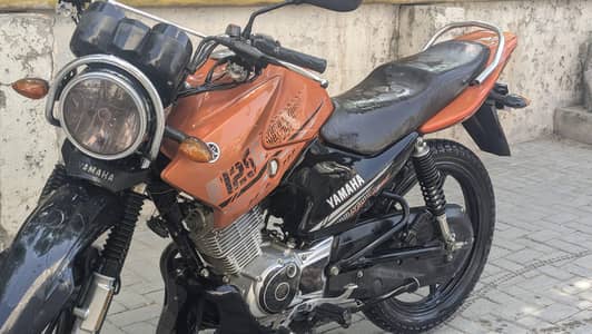 Yamaha ybr g