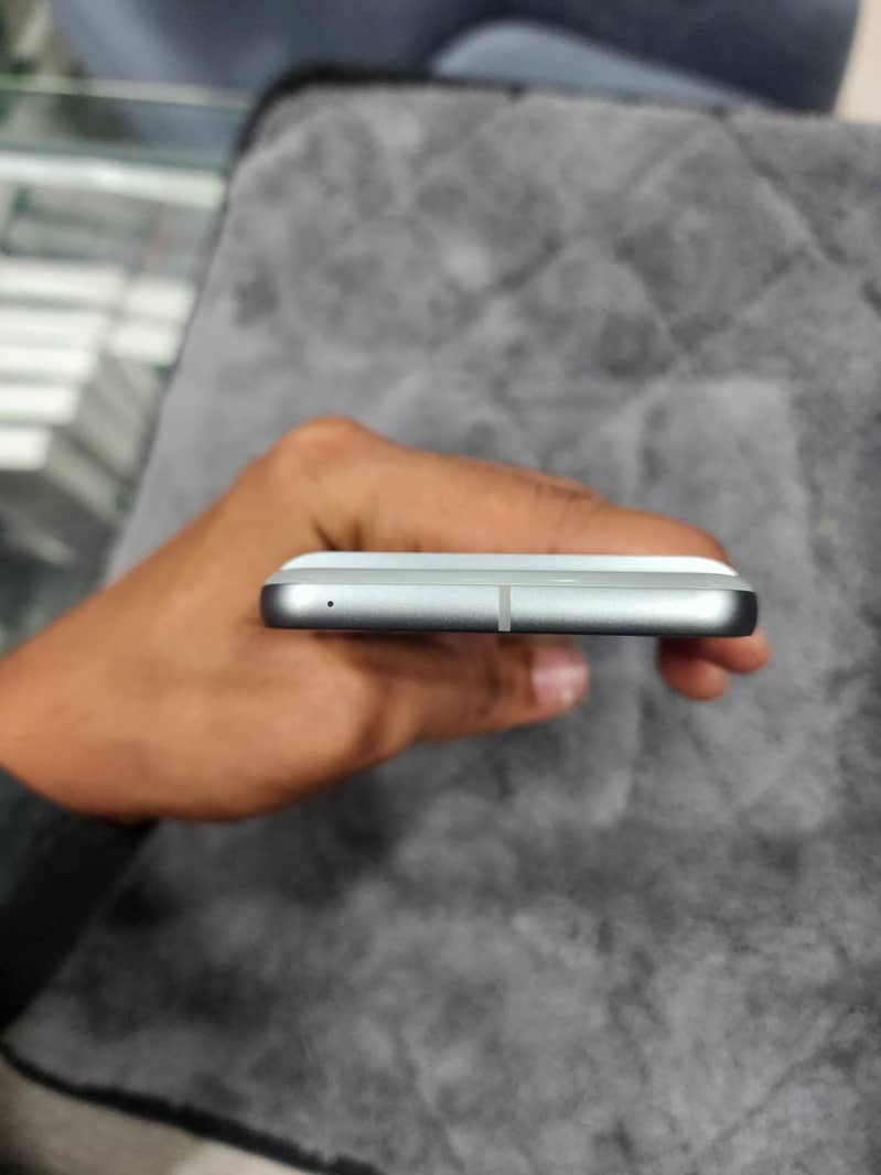 Google Pixel 8 8/128 0