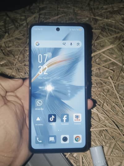 Infinix Note 30 60fps stable gaming  *Display:* - 6.78" IPS LCD, FHD